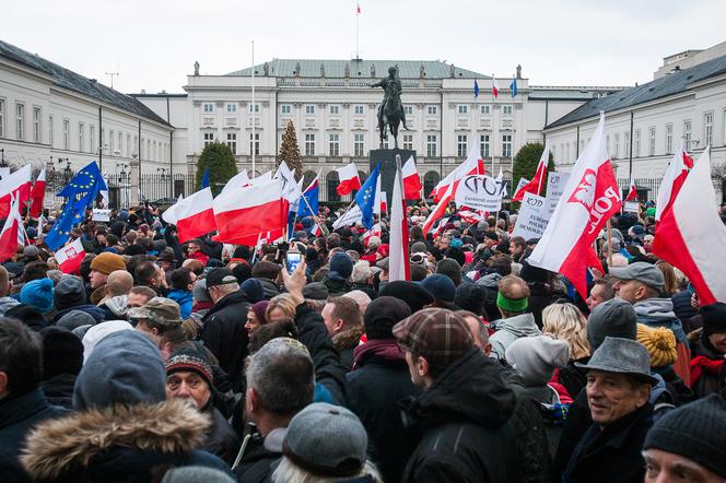 POWSTRZYMAJMY TYCH SZALEŃCÓW