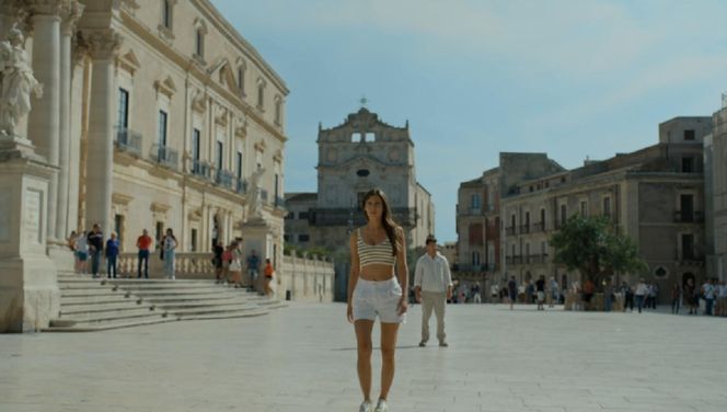 Barwy szczęścia, odcinek 3146. Justin (Jasper Sołtysiewicz), Regina (Kamila Kamińska)