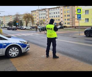 Policjanci z Grudziądza sprawdzali bezpieczeństwo pieszych. Mieli wsparcie innych służb