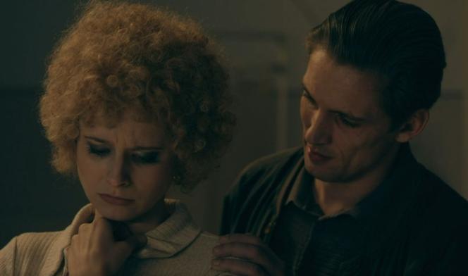 Stulecie Winnych 4 odc. 52. Tomek (Filip Gurłacz), Basia (Kamila Bujalska)