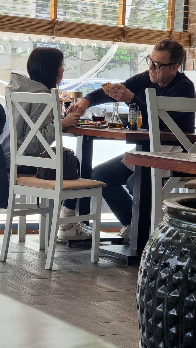 Maciej Orłoś i Paulina Koziejowska zjedli pizze, a potem poszli na rehabilitację