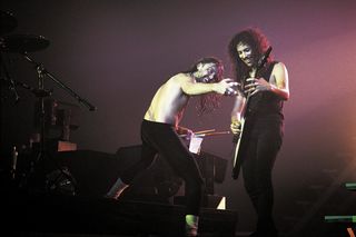 Kolejny klasyk Metalliki z MILIARDEM odtworzeń na Spotify! To trzeci utwór grupy w 'Billions Club'!