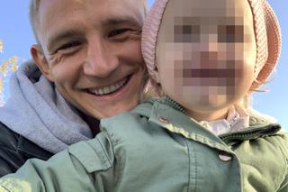 Jakub Rzezniczak z córką 