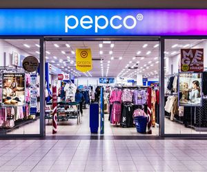 Ciepłe swetry z Pepco w świetnych cenach. Są idealna na zimę i mrozy