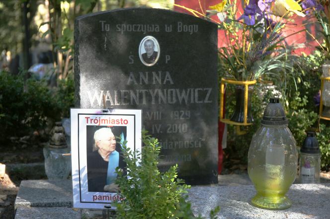Grób współzałożycielki NSZZ „Solidarność", Anny Walentynowicz