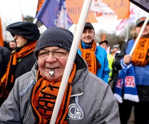 Konwencja KO w Gliwicach. Protest związkowców górniczych i hutniczych 