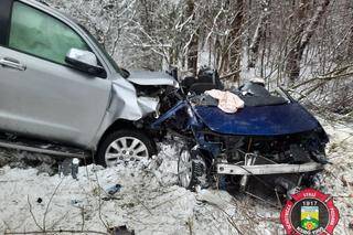 Koszmarny wypadek pod Zawierciem! Nie żyje 31-latka. Dziecko w szpitalu w Katowicach