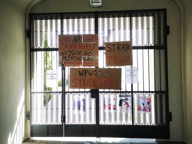 Bunt studentów na UW. Okupują siedzibę samorządu na Krakowskim Przedmieściu