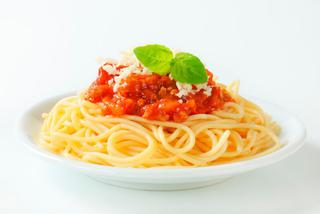 Jak zrobić spaghetti bez mięsa? Przepis na wegetariański makaron