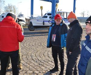 W Giżycku odbyło się podwodne sprzątanie portu. Niewiarygodne, co ludzie wyrzucają do jeziora! [ZDJĘCIA]