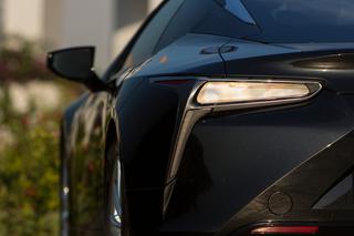 Lexus LC500 5.0 V8 477 KM Carbon