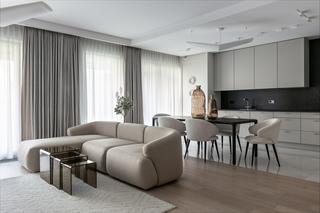 130-metrowy apartament w Warszawie pełen luksusu. Wnętrza są oryginalne i ponadczasowe