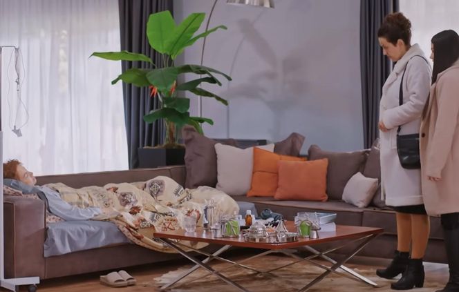 Miłość i nadzieja, odcinek 332. Cavidan, Bahar, Hulya