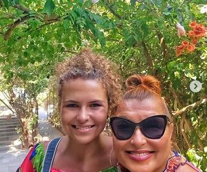 Katarzyna Skrzynecka na wakacjach, ale to córka zgarnia lajki. Te zdjęcia trzeba zobaczyć!