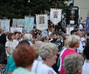 76. rocznica Cudu Lubelskiego. Procesja różańcowa w centrum Lublina