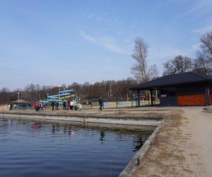 Wiosna rozgościła się w Lublinie! Mieszkańcy tłumnie ruszyli w niedzielę nad Zalew Zemborzycki, który otworzył Edward Gierek