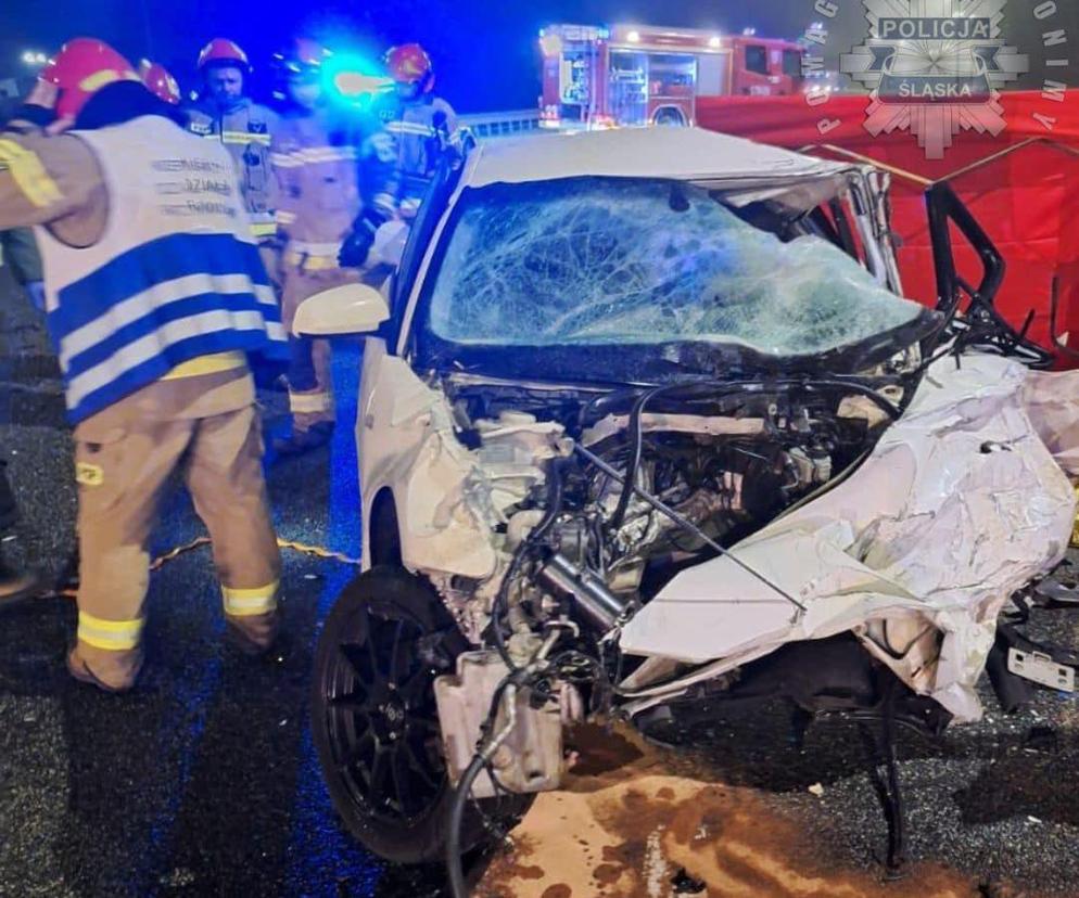 Śląskie: Śmierć na autostradzie A4. Doszło do czołowego zderzenia. Czy to było samobójstwo? 