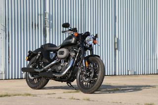 TEST Harley-Davidson Roadster: modny jankes 