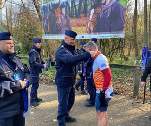 Niebieski Bieg Niepodległości. Przebiegli 10 km by uczcić niepodległą Polskę