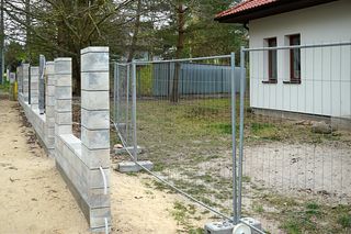 Kto płaci za rozgraniczenie działek? Co w tej sprawie orzekają sądy?