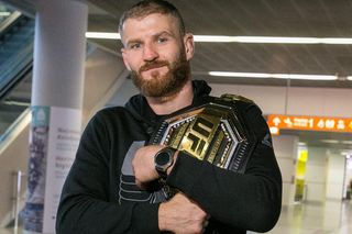Oficjalnie: Jan Błachowicz wróci do klatki w grudniu na wielkiej gali UFC w Las Vegas! Polak poznał rywala i datę