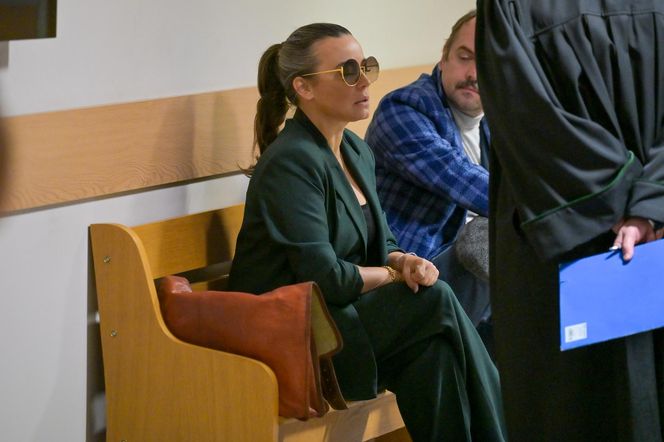 Anna Mucha pozwała Paulinę Smaszcz