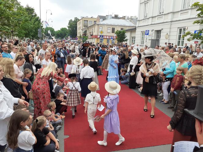 Siedlczanie mogli wsiąść w wehikuł czasu i zobaczyć ulicę Pułaskiego - Piękną sprzed stu lat