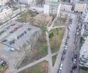 Plac Komuny Paryskiej w Łodzi przed remontem