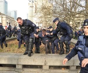 Protest Rolników w Warszawie, gorąco pod PKiN