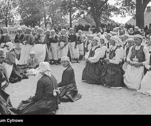 Boże Ciało w przedwojennej Polsce. Zobacz, jak kiedyś obchodzono Boże Ciało [ARCHIWALNE ZDJĘCIA]