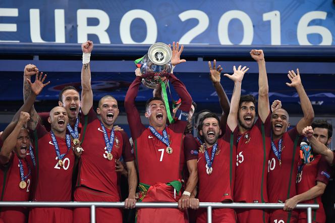 Portugalia broni mistrzostwa Europy z 2016 roku.