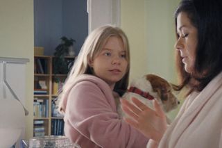 M jak miłość, odcinek 1872: Kinga (Katarzyna Cichopek), Lenka (Olga Cybińska)