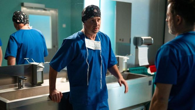 Na dobre i na złe odc. 959 finał sezonu. Aleks /Aleś Zagajewski (Paweł Małaszyński), Borys Jakubek (Marcin Zacharzewski)