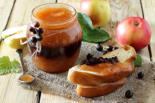 Marmolada z pieczonych jabłek, dyni i porzeczek: idealna na zimę