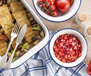 Ryba z pieczarkami w sosie śmietanowym: sprawdzony przepis