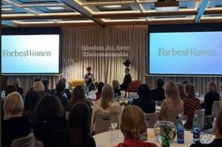 Jolanta Kwaśniewska wystrojona w małą czarną. Co za nogi!