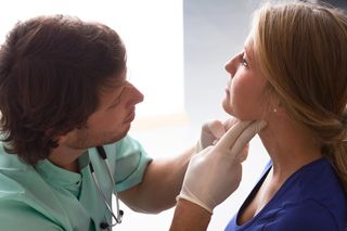 10 najczęstszych symptomów Eris. Tak objawia się nowy wariant COVID-19