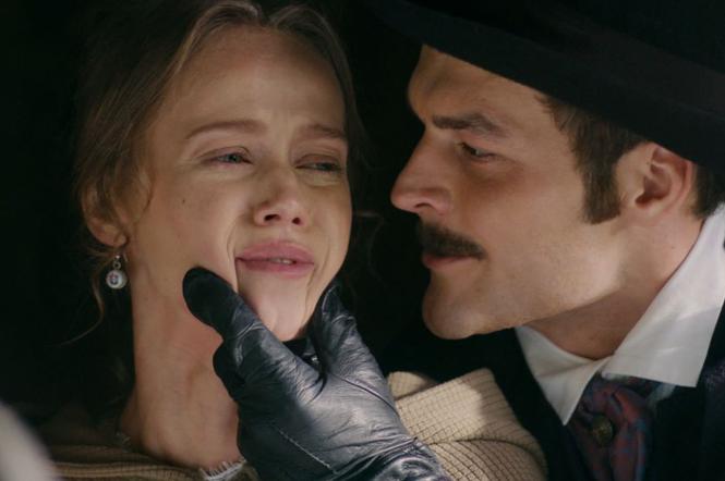 Zniewolona. Katierina (Katerina Kowalczuk), Grigorij Czerwiński (Michaił Gawriłow)