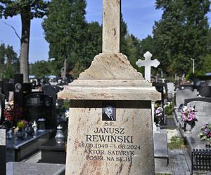 Janusz Rewiński grób