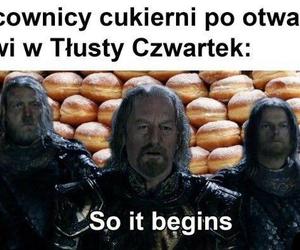 Memy z Tłustym Czwartkiem w roli głównej. Rozbawią cię do łez