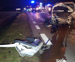 Śmiertelny wypadek pod Dzierżoniowem. Nie żyją 37- i 60-latek [ZDJĘCIA].