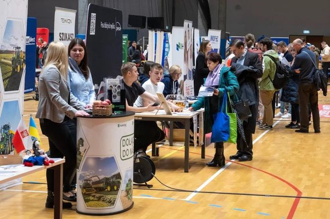 Praca w Toruniu. W Arenie Toruń odbyły się II Kujawsko-Pomorskie Targi Pracy