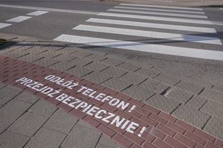 Specjalne napisy na chodnikach Białegostoku