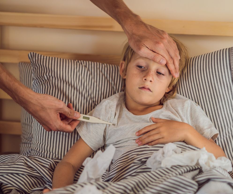 Gorączka u dziecka - objawy. Kiedy i jak obniżać gorączkę u dziecka?