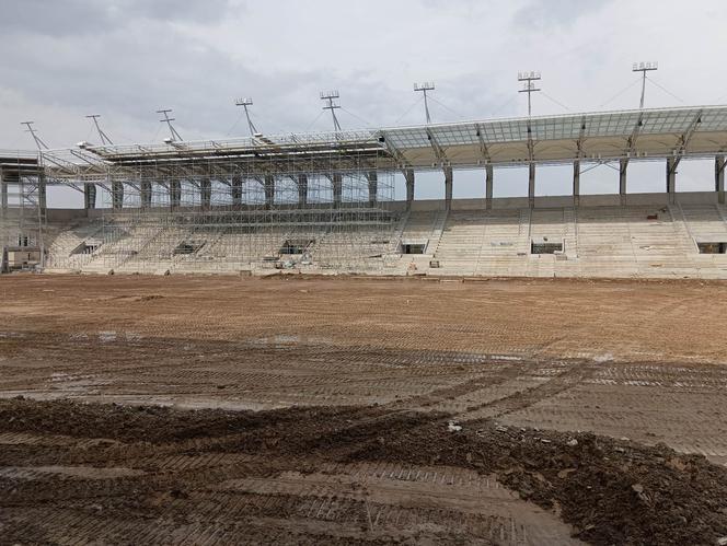 stadion kwiecień 2 