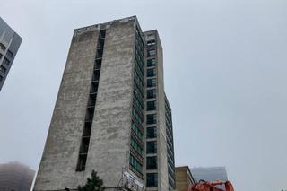 Rozbiórka hotelu w centum miasta. Mieszkańcy obawiają się…pluskiew!