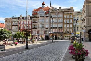 Miasteczka na Dolnym Śląsku idealne dla seniorów. Przeżyjesz tutaj godną starość