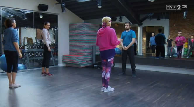 M jak miłość odcinek 1416, Kisielowa (Małgorzata Różniatowska) na siłowni