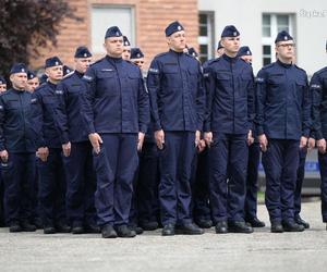 Uroczyste ślubowanie 69 nowych policjantów  w Oddziale Prewencji Policji w Katowicach