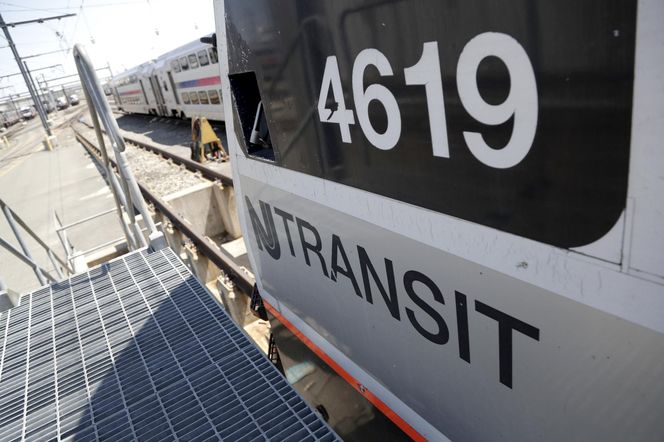 Związkowcy z New Jersey grozą strajkiem na kolei